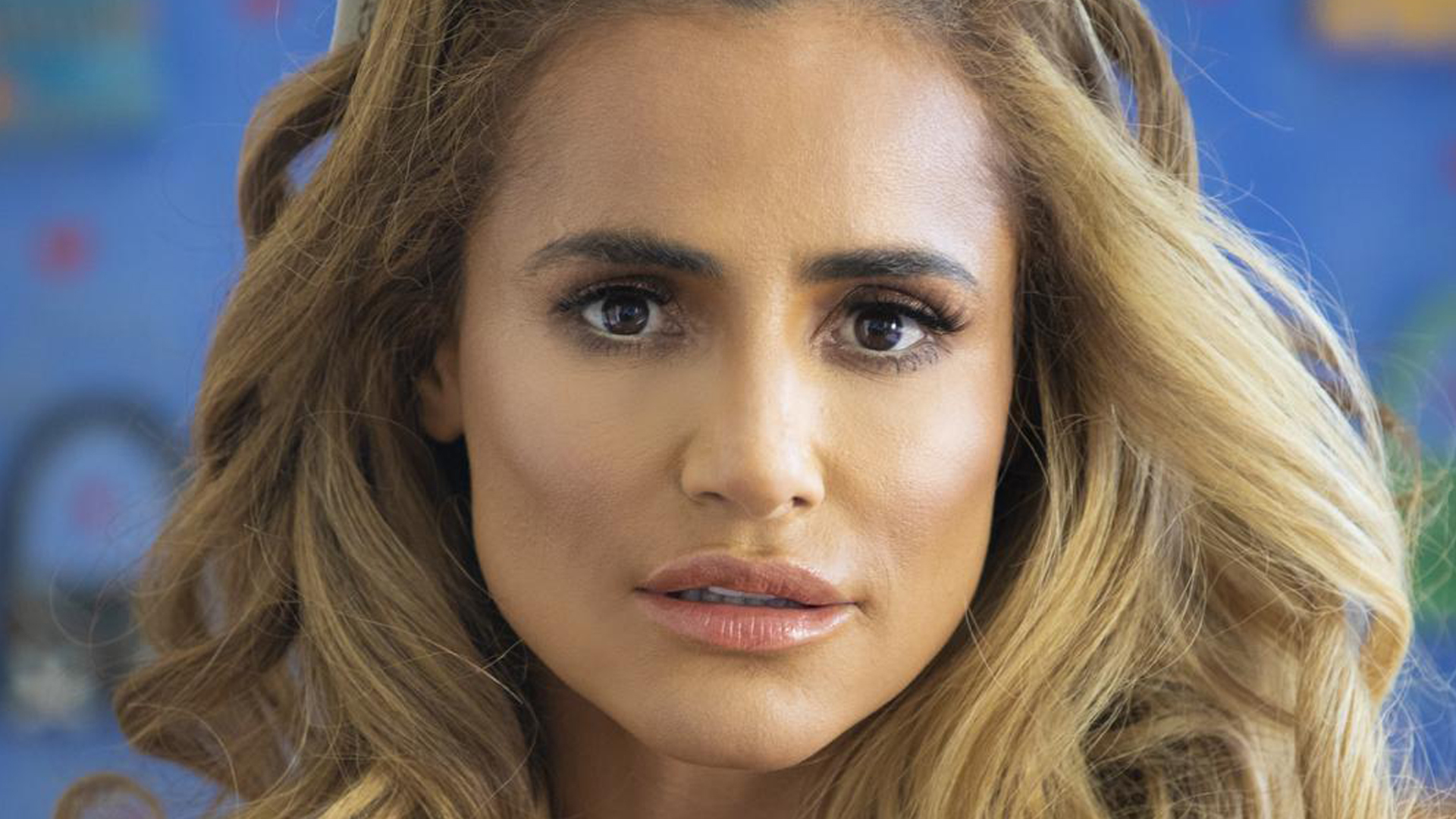 I spent $150k on surgery to look like Penelope Cruz - I didn't recognize myself so reversed my 'Donald Duck' lips I-spent-150k-on-surgery-to-look-like-Penelope-Cruz.jpg
